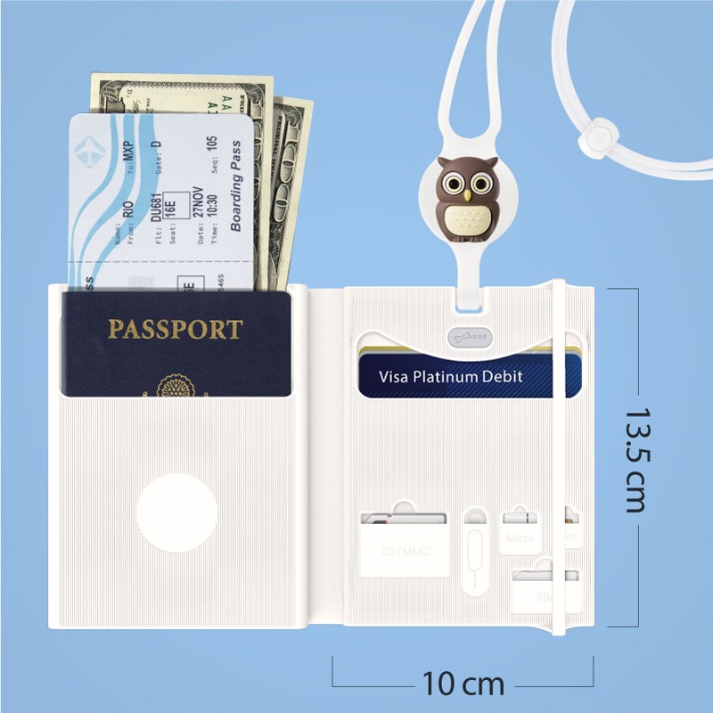 護照套立體空間更易於拿取，可收納護照２本、登機證、紙鈔、3張卡