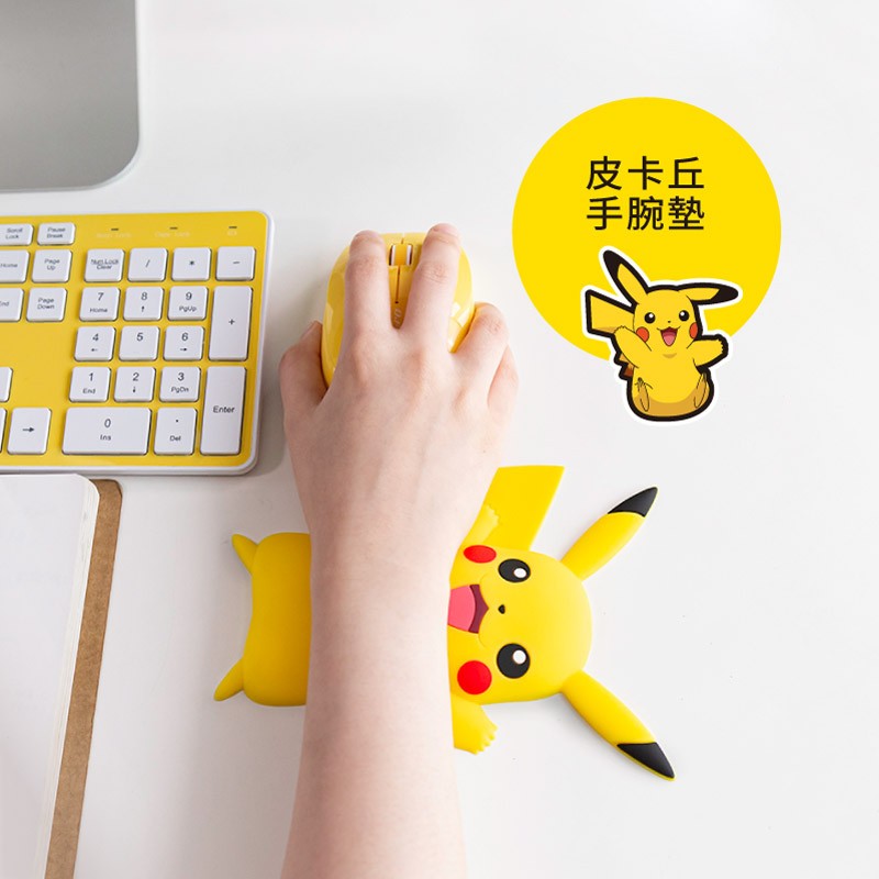 皮卡丘是寶可夢最經典的角色，寶可夢-皮卡丘手腕墊更是玩家不可錯過的收藏