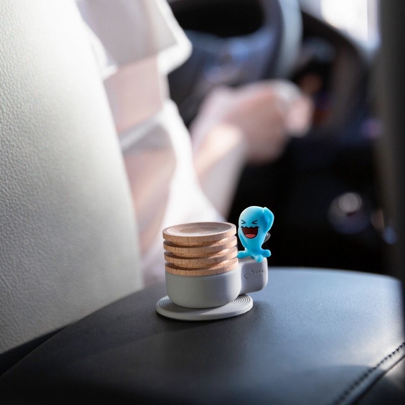 Bone迷你公仔擴香台-寶可夢授權系列，可重複黏貼、任意位置隨心變換，寶可夢可愛公仔謎擬Q、果然翁帶給你開車好心情！Bone迷你公仔擴香台推薦給熱愛香氛的你！