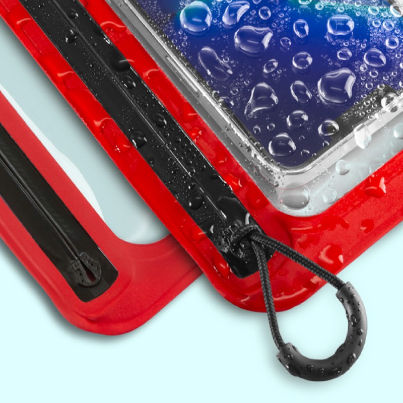 高度氣密拉鏈設計，耐用緊密擋水不滲透；拉鍊側邊設計手機可快速好拿取